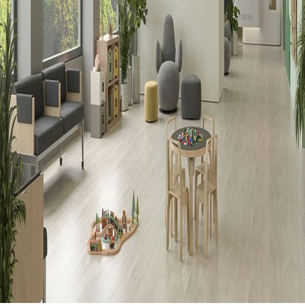 Polysafe Wood Fx PUR Silver Oak Sustainable Slip Resistant Safety Flooring Roll For Healthcare & Leisure Sectors