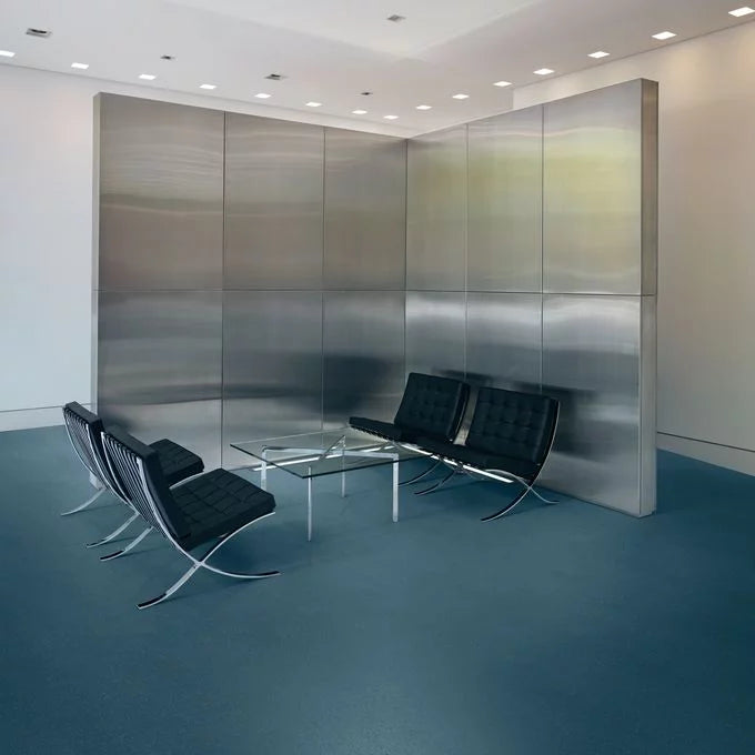 Silentflor PUR Steel Blue Abrasion Resistant Safety Flooring Roll For Commercial Interiors