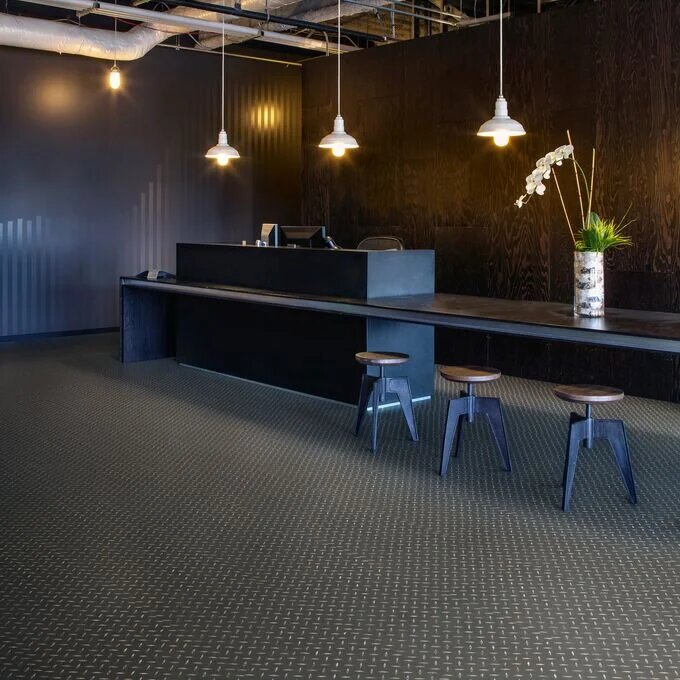 Expona Design Pur Black Treadplate Luxury Vinyl Tile For Heavy Commercial & Residential Areas