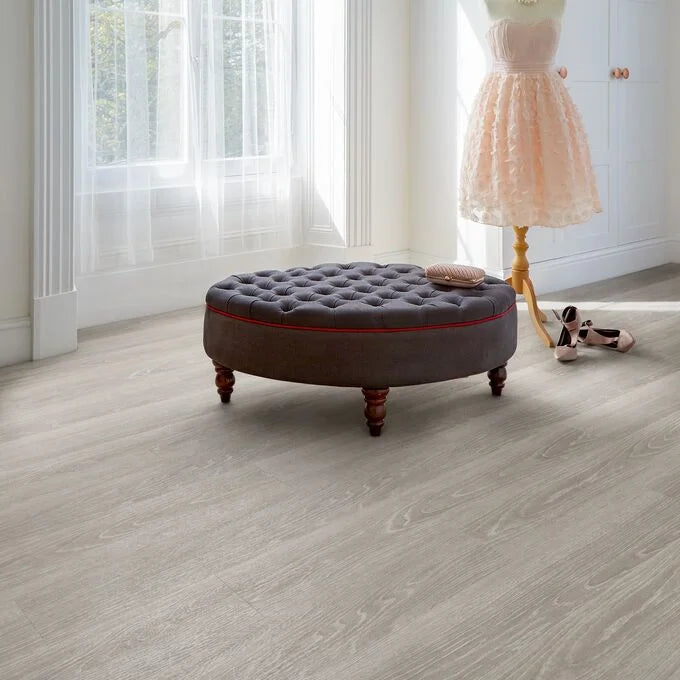 Expona EnCore Rigid Loc PUR Moorland Oak   Safety Flooring Scratch And Stain Resistant Adhesive-Free Plank