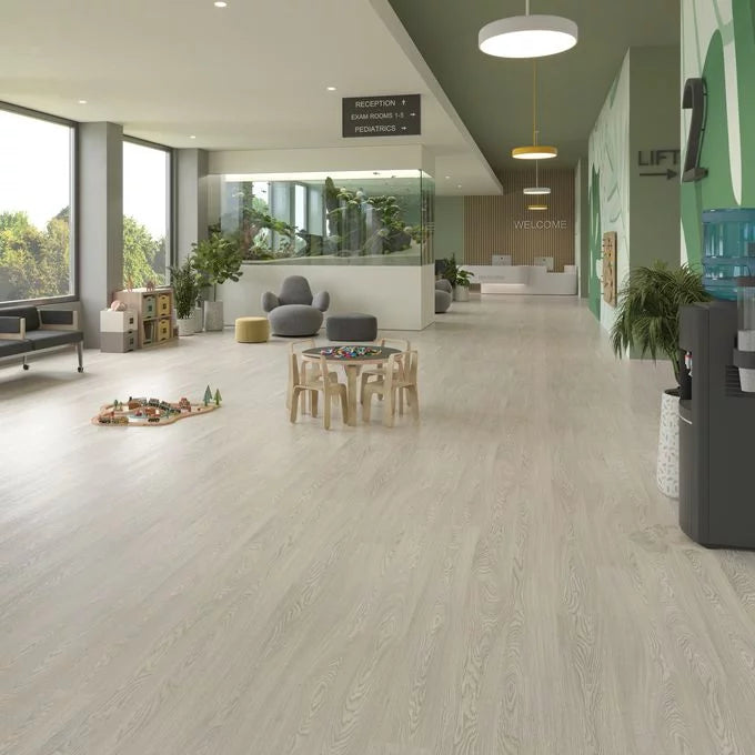 Polysafe Wood Fx PUR Oslo Oak Sustainable Slip Resistant Safety Flooring Roll For Healthcare & Leisure Sectors