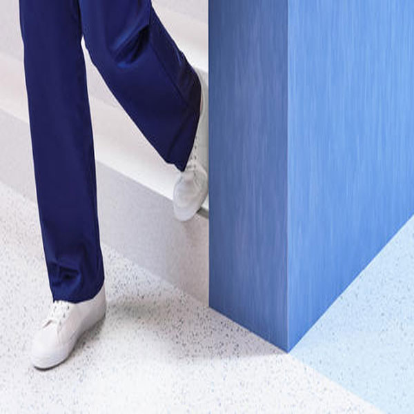 iQ Eminent Blue Abrasion Resistant Safety Flooring Roll