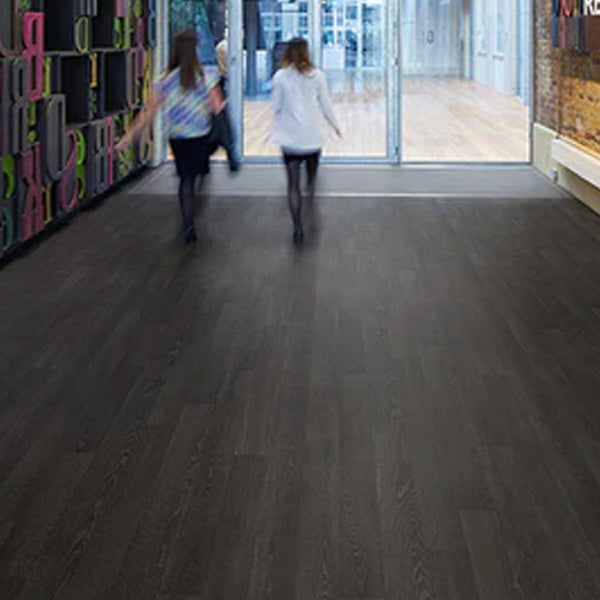 Polysafe Wood Fx PUR Sun Bleached Oak Sustainable Slip Resistant Safety Flooring Roll For Healthcare & Leisure Sectors